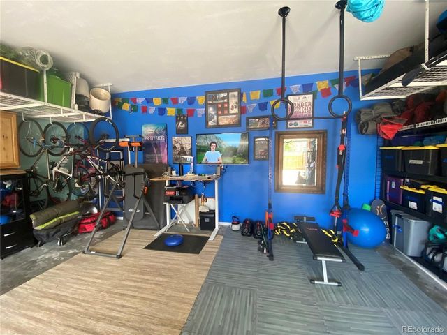 6668 Chase St, Arvada, CO 80003