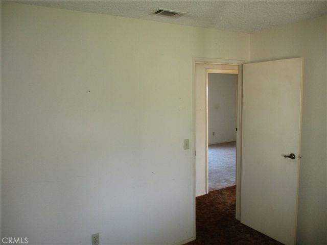 560 W 10th Street, Perris, CA 92570