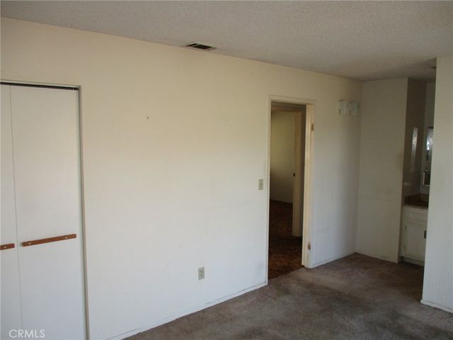 560 W 10th Street, Perris, CA 92570