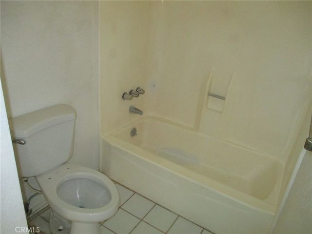 560 W 10th Street, Perris, CA 92570