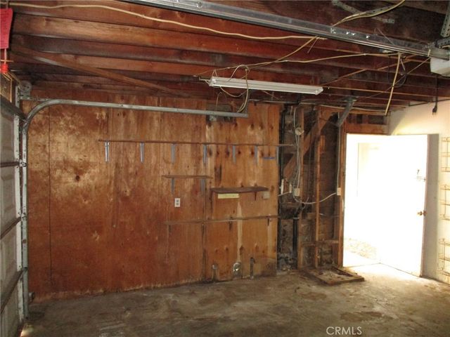 560 W 10th Street, Perris, CA 92570