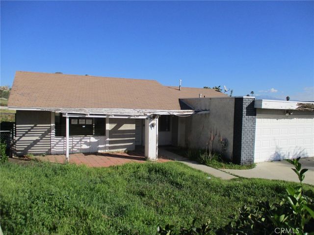 560 W 10th Street, Perris, CA 92570