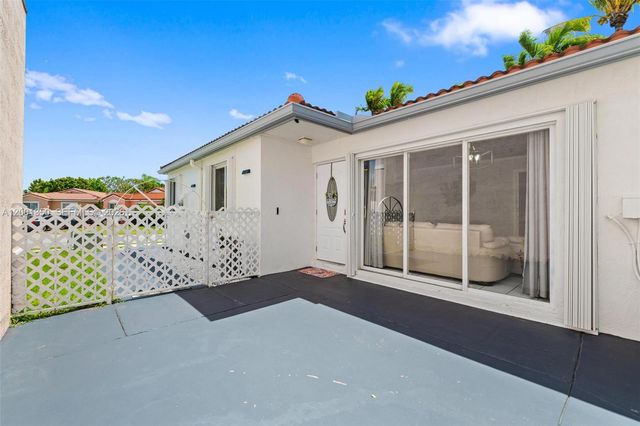 17434 SW 143rd Place, Miami, FL 33177