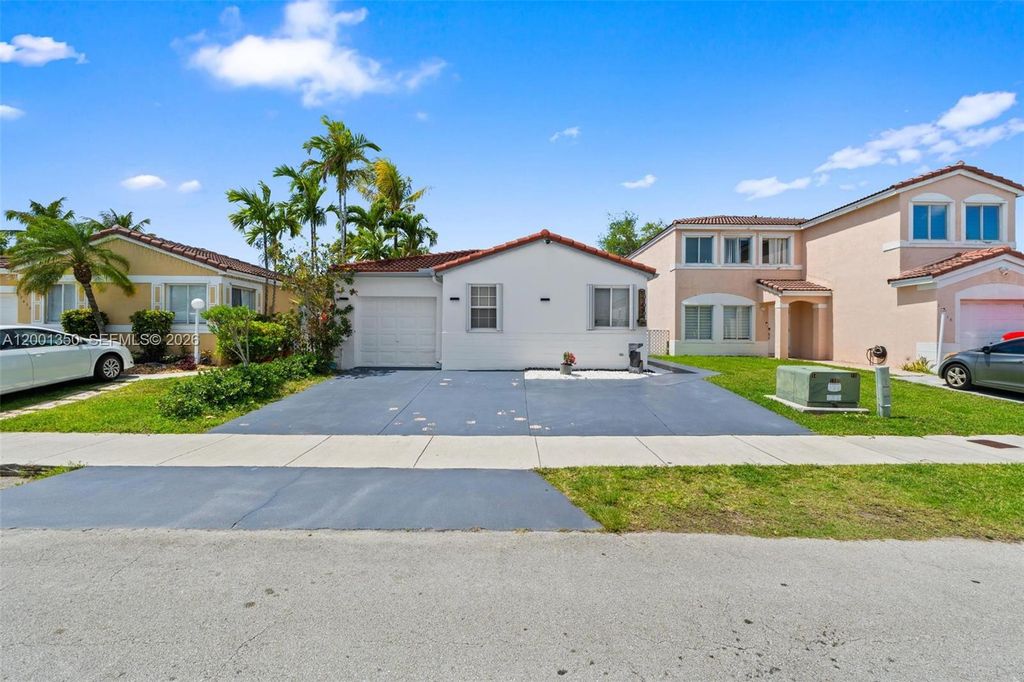 17434 SW 143rd Place, Miami, FL 33177