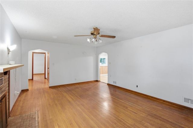 5048 N Olive Street, Kansas City, MO 64118