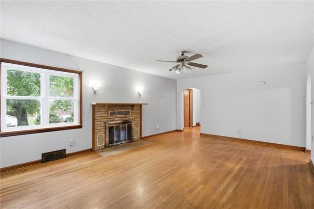 5048 N Olive Street, Kansas City, MO 64118