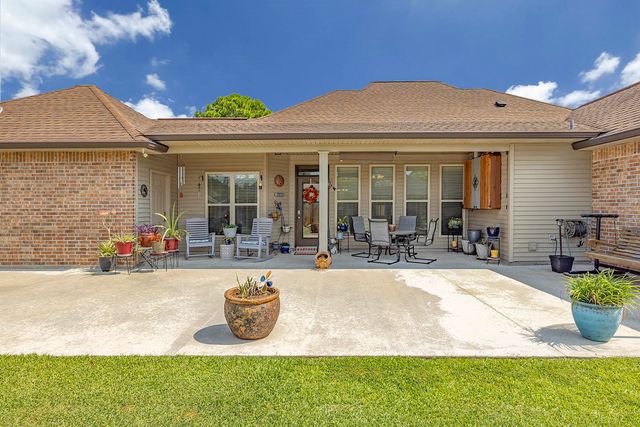 104 Melrose Dr, Thibodaux, LA 70301