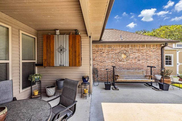 104 Melrose Dr, Thibodaux, LA 70301