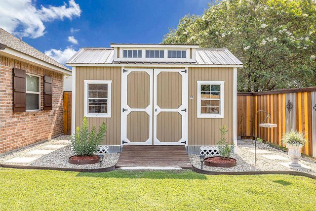 104 Melrose Dr, Thibodaux, LA 70301
