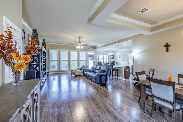 104 Melrose Dr, Thibodaux, LA 70301
