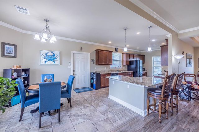 104 Melrose Dr, Thibodaux, LA 70301