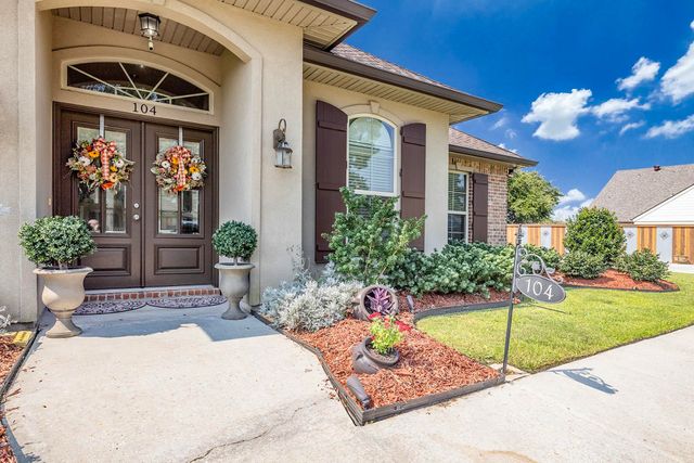 104 Melrose Dr, Thibodaux, LA 70301