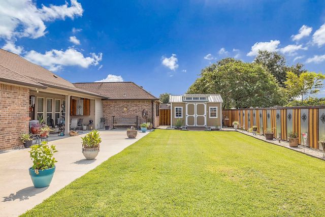 104 Melrose Dr, Thibodaux, LA 70301