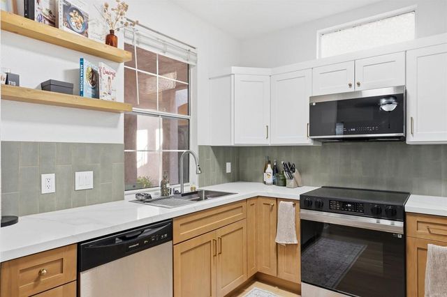 18764 Caminito Cantilena 156, San Diego, CA 92128
