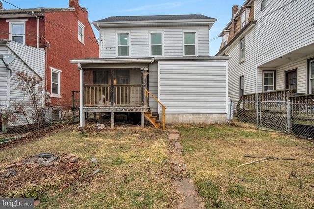 118 S 2ND ST, Newport, PA 17074