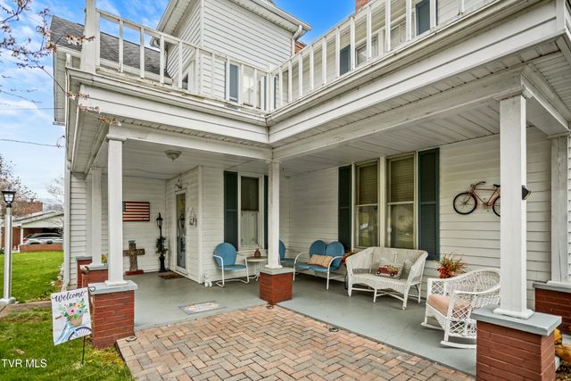 21786 Monroe Road, Damascus, VA 24236