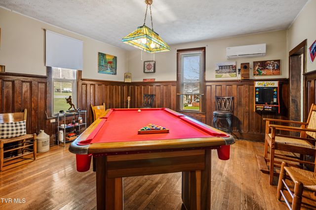 21786 Monroe Road, Damascus, VA 24236