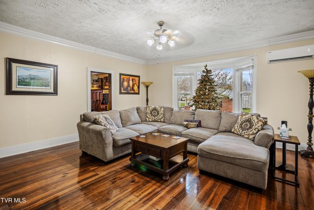 21786 Monroe Road, Damascus, VA 24236