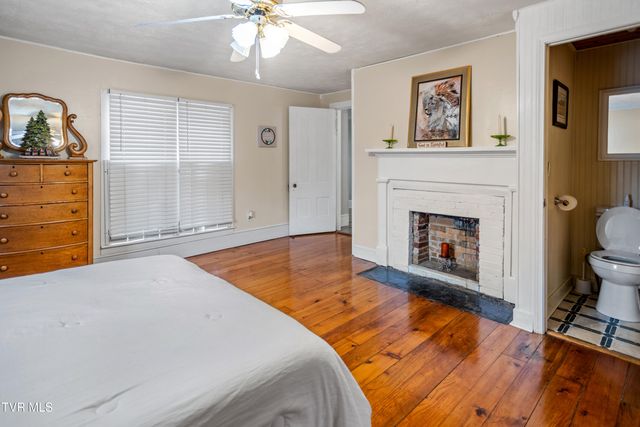 21786 Monroe Road, Damascus, VA 24236