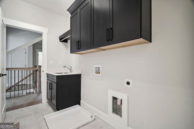 591 Brashy Drive, Woodstock, GA 30188