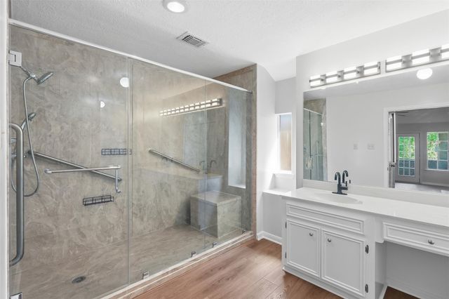 5515 Strack Road 105, Houston, TX 77069