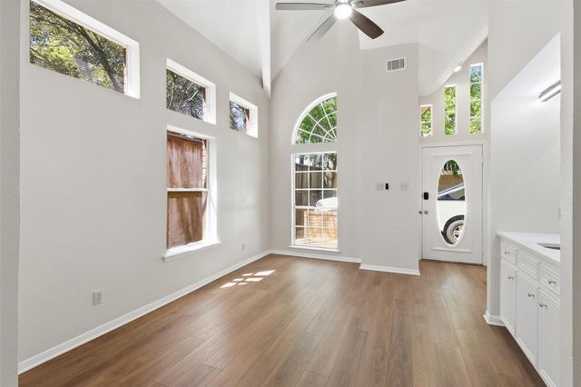 5515 Strack Road 105, Houston, TX 77069