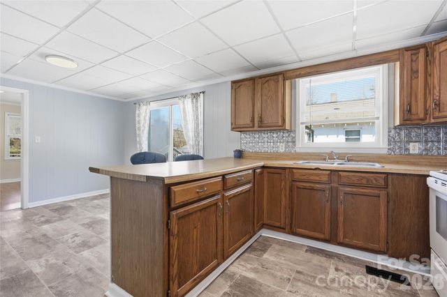 346 N Cleghorn Street, Rutherfordton, NC 28139