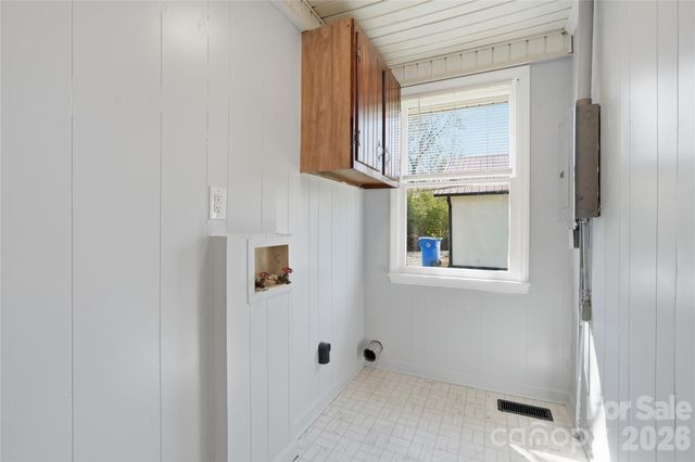 346 N Cleghorn Street, Rutherfordton, NC 28139