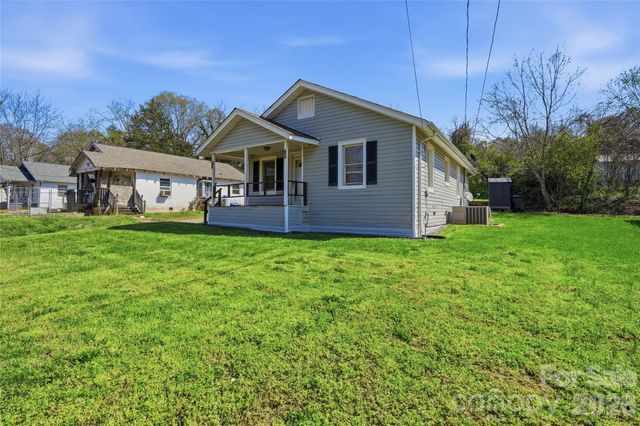 346 N Cleghorn Street, Rutherfordton, NC 28139