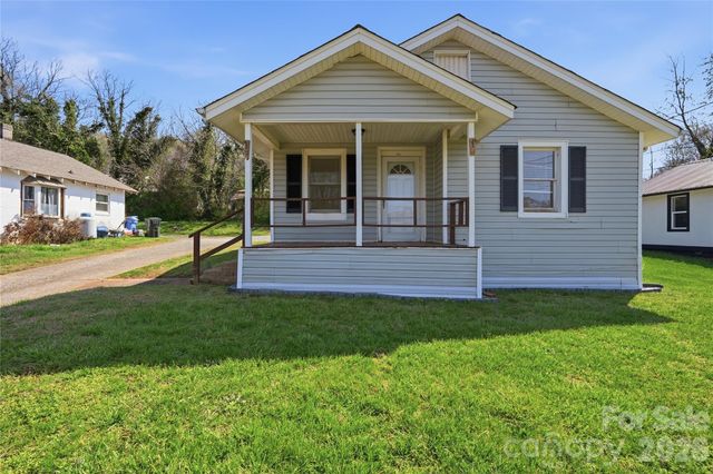 346 N Cleghorn Street, Rutherfordton, NC 28139