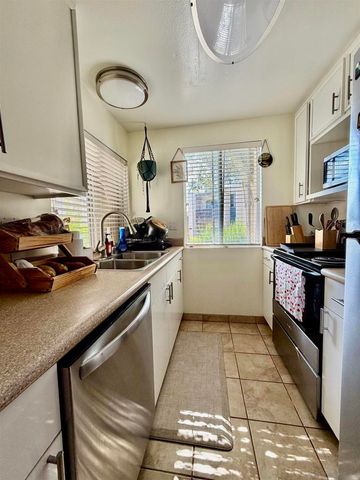 5350 Baltimore Dr 5, La Mesa, CA 91942