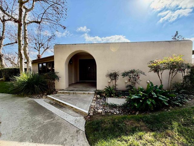 5350 Baltimore Dr 5, La Mesa, CA 91942