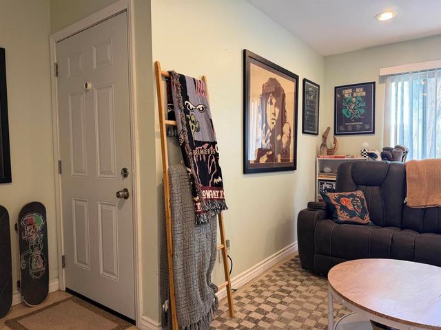 5350 Baltimore Dr 5, La Mesa, CA 91942