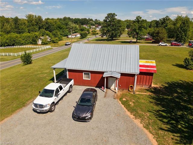 13854 Hwy 52, Cana, VA 24317