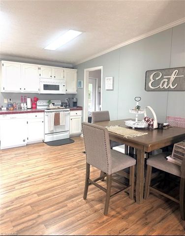 13854 Hwy 52, Cana, VA 24317