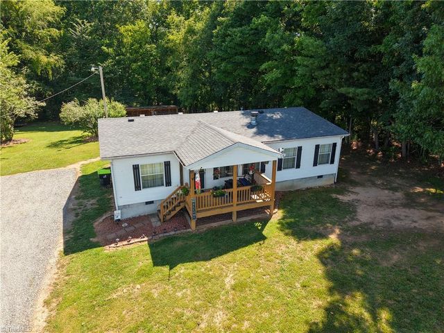 13854 Hwy 52, Cana, VA 24317