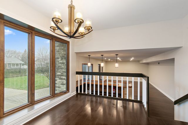 212 Natwick Lane, Schaumburg, IL 60193