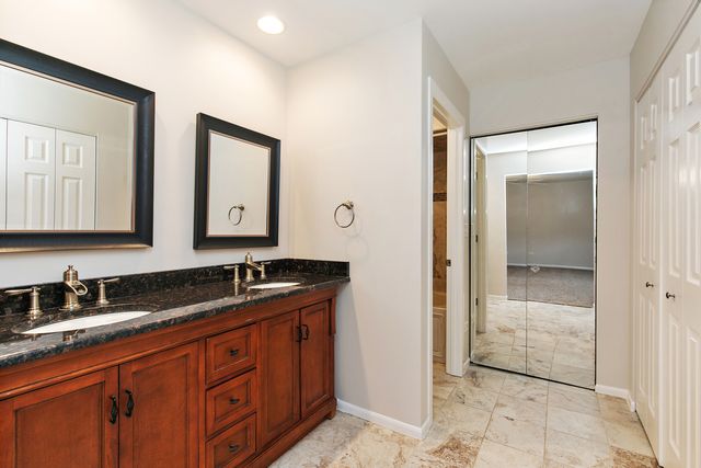 212 Natwick Lane, Schaumburg, IL 60193