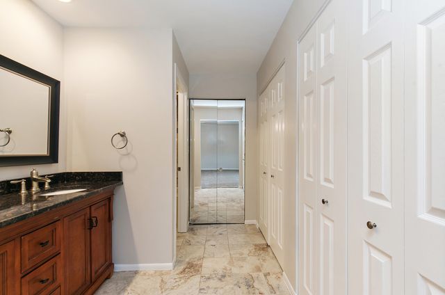 212 Natwick Lane, Schaumburg, IL 60193