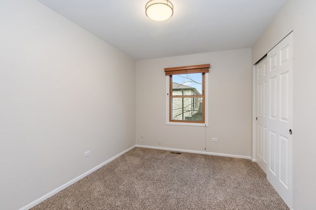 212 Natwick Lane, Schaumburg, IL 60193