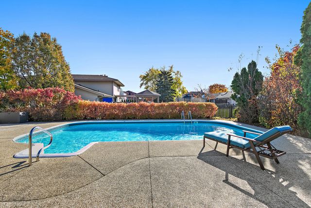 212 Natwick Lane, Schaumburg, IL 60193