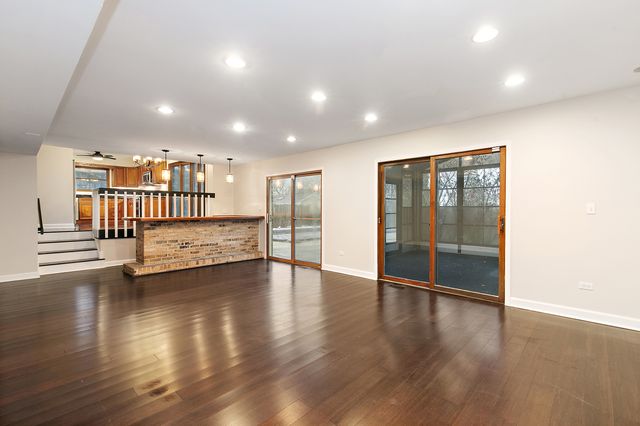 212 Natwick Lane, Schaumburg, IL 60193