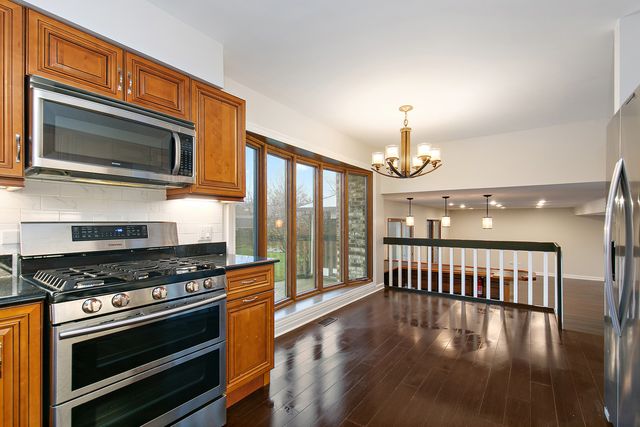 212 Natwick Lane, Schaumburg, IL 60193