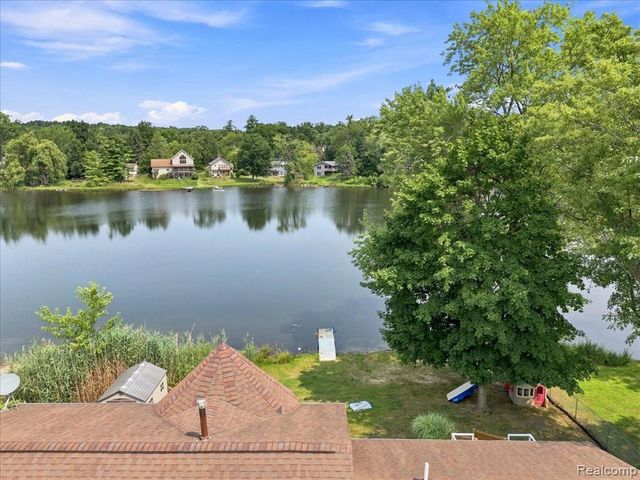1255 Paul Boulevard, Lake Orion, MI 48362