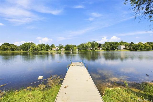 1255 Paul Boulevard, Lake Orion, MI 48362