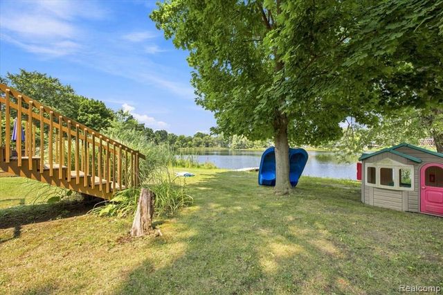 1255 Paul Boulevard, Lake Orion, MI 48362