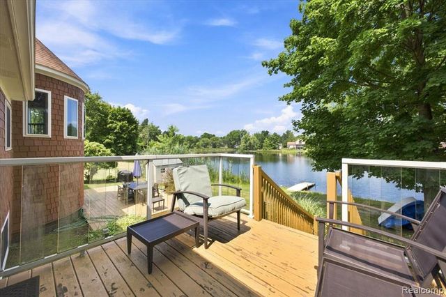 1255 Paul Boulevard, Lake Orion, MI 48362