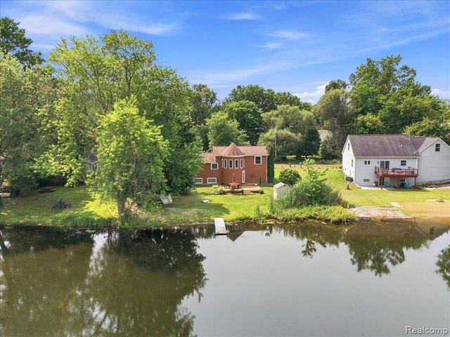 1255 Paul Boulevard, Lake Orion, MI 48362