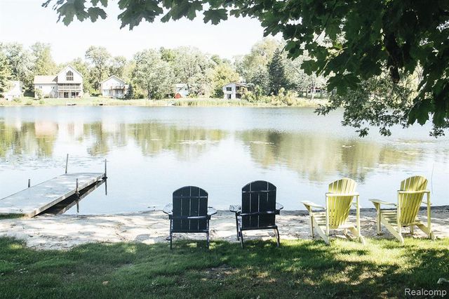 1255 Paul Boulevard, Lake Orion, MI 48362