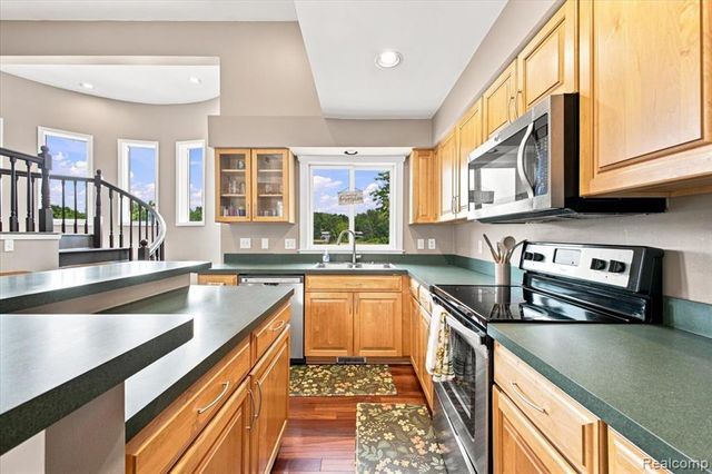 1255 Paul Boulevard, Lake Orion, MI 48362